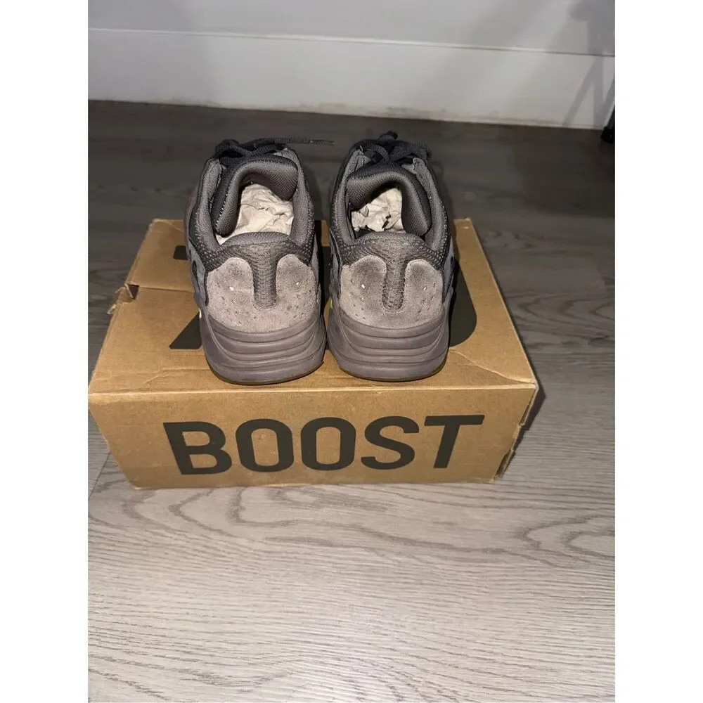 Yeezy liquidation sale